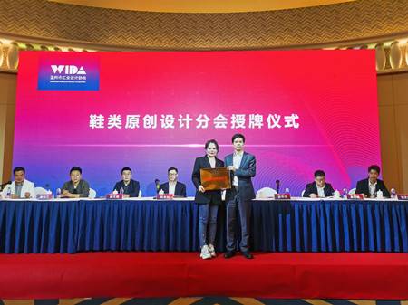 1626163647210192.jpg 422.jpg