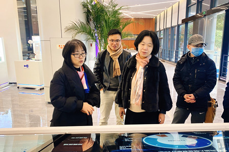 1645001486152835.jpg 04参观园区展厅_副本.jpg