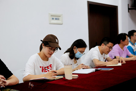 1657532376196925.jpg 03-人员_副本.jpg