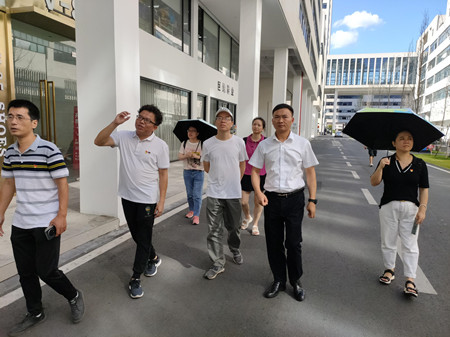 1660890221880143.jpg 04-参观_副本.jpg