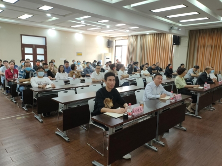 1665996816927156.jpg 02 聆听450.jpg