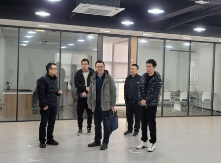 1675933456151624.jpg 2参观_副本.jpg