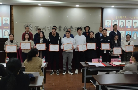 1679300740211203.jpg 领奖3_副本.jpg